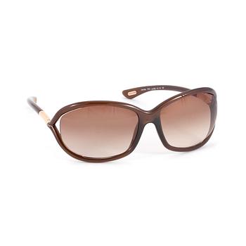 413. TOM FORD, a pair of sunglasses.