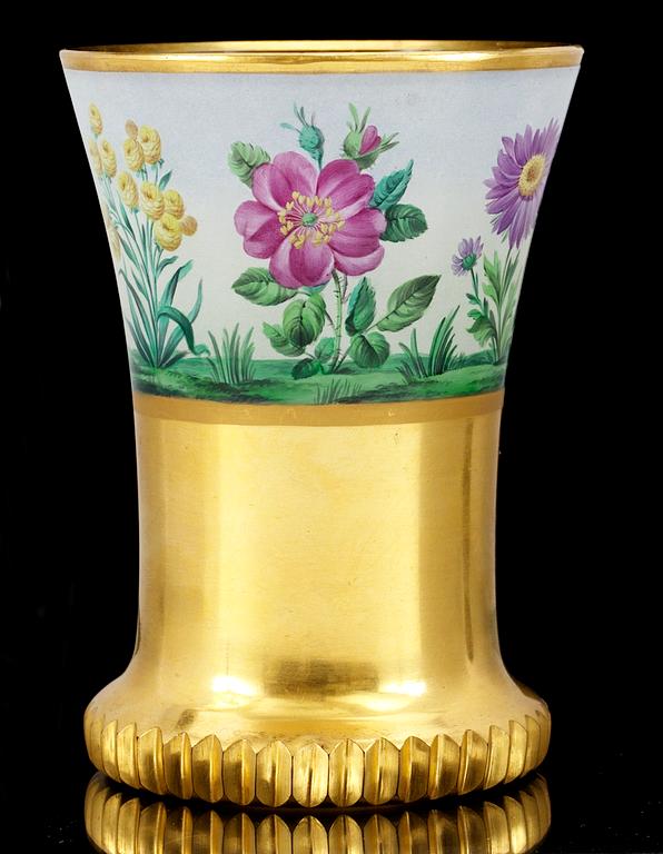 An Empire gilded and painted beaker, circa 1820-30, possibly by Anton Kothgasser´s manufactory, Vienna.