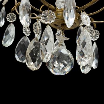 A Rococ style chandelier, mid 20th Century.