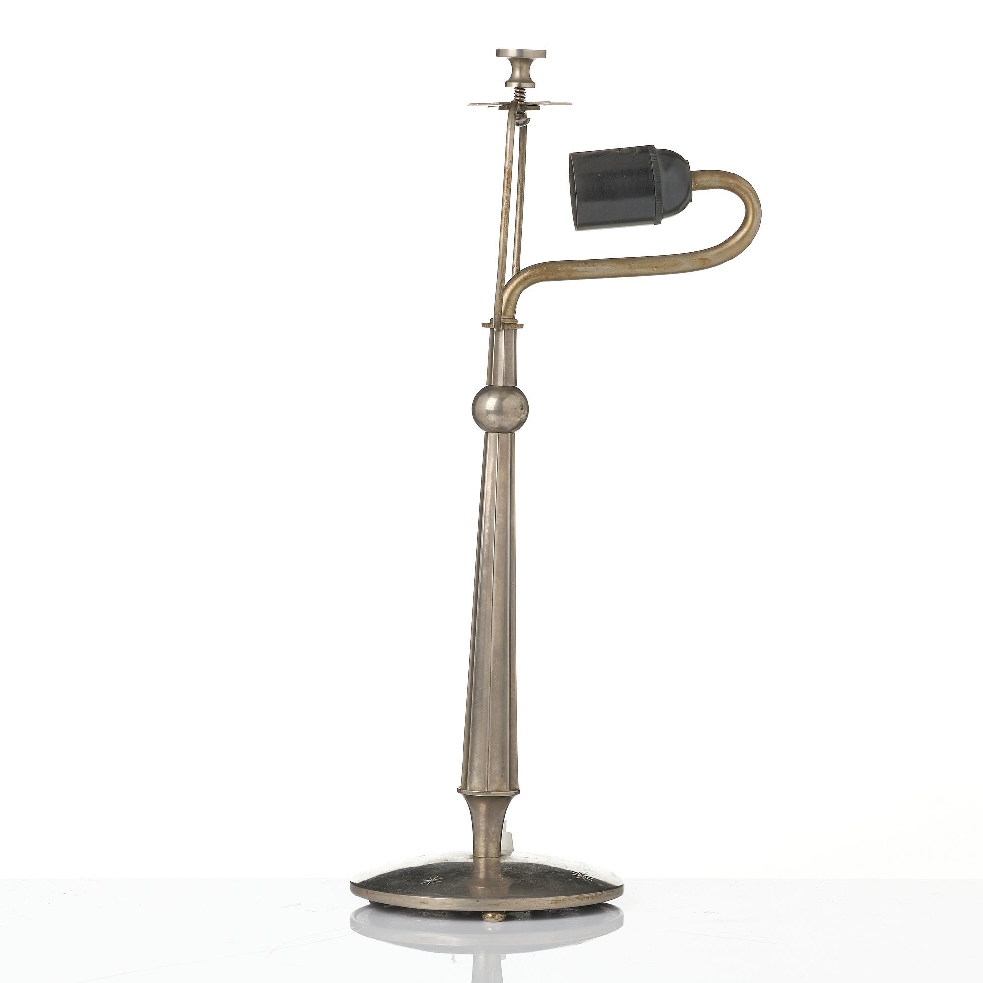 Harald Notini, bordslampa, modell 6932, Arvid Böhlmarks Lampfabrik, Stockholm, 1920-tal.