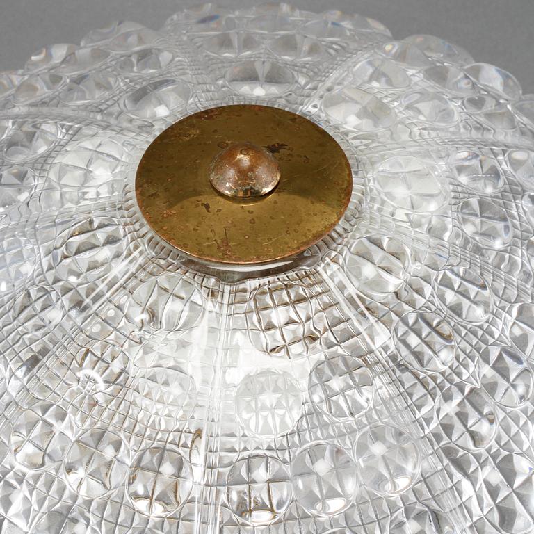 TAKLAMPA, Carl Fagerlund, Orrefors, 1900-talets andra hälft. Höjd ca 15 cm.