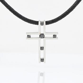 HÄNGE, Bliss Gioielli, Italien, ett kors på svart textilcord med 6 svarta diamanter ca 0.20ct