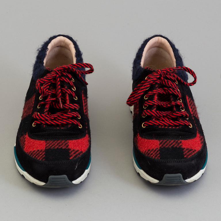 SNEAKERS, Chanel, storlek 36.