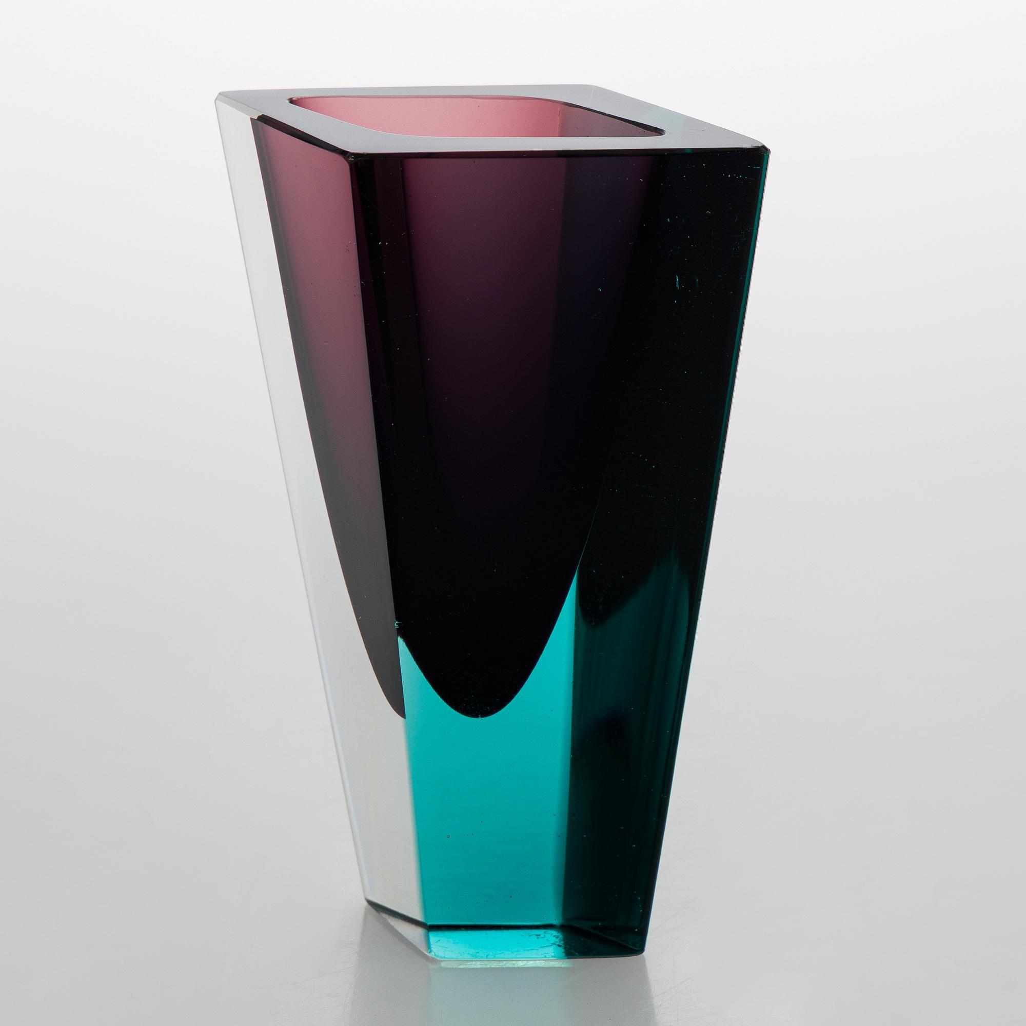 Kaj Franck, a 'Prisma' vase, signed K. Franck, Nuutajärvi Notsjö -59.