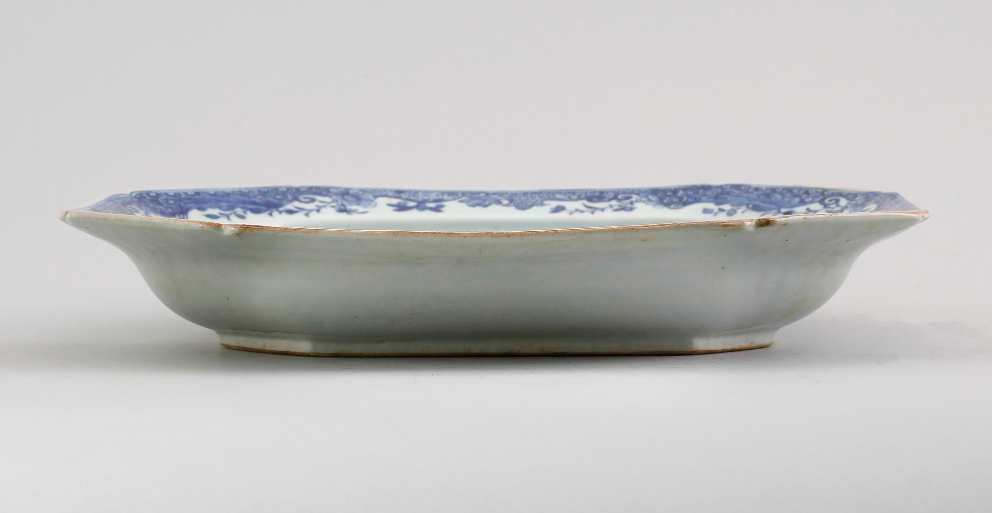 SKÅLFAT, porslin, Kina, Qianlong 1736-1795.