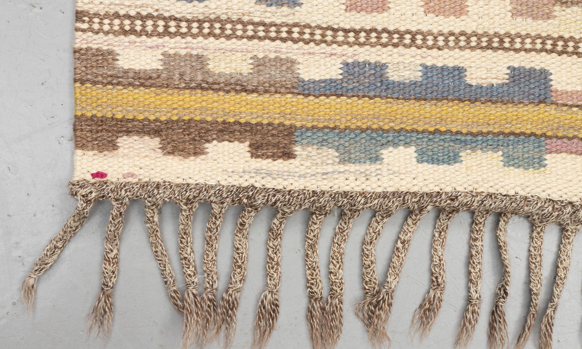 Märta Måås-Fjetterström, a carpet, "Ljusa plador", flat weave, ca 258 x 162,5 cm, signed AB MMF.
