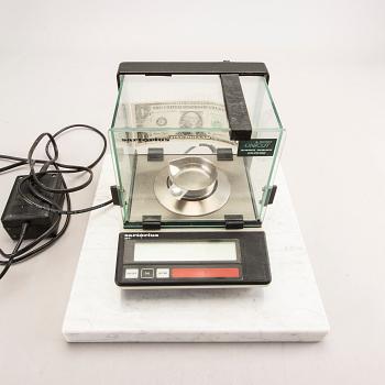 A Sartorius diamond scale later part of the 20th century.