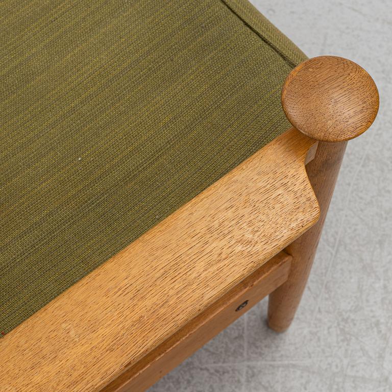 Armchairs, a pair, second half of the 20th century.