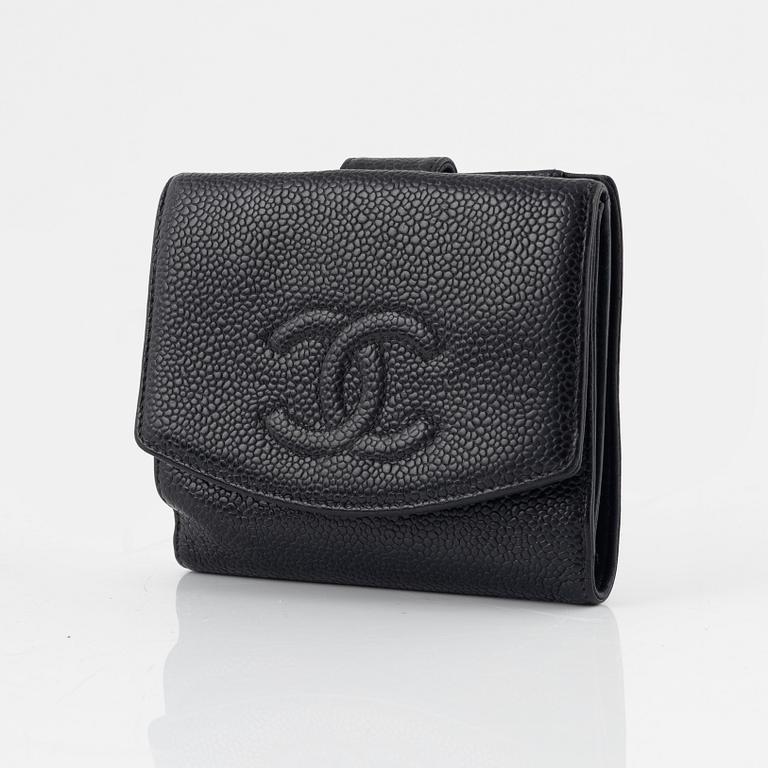 Chanel, wallet.