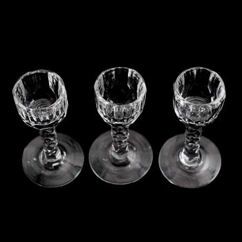 LIKÖRGLAS, 10 st snarlika, 1800-/1900-tal.