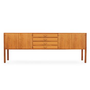 352. Josef Frank, sideboard, Firma Svenskt Tenn, modell 1015.