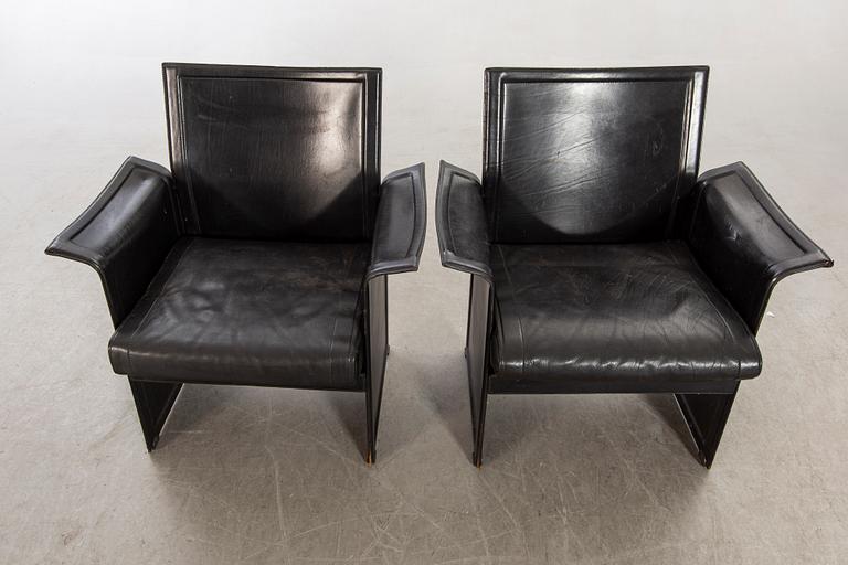 Tito Agnolo fåtöljer, ett par, "Korium", för Matteo Grassi, 1900-talets andra hälft.