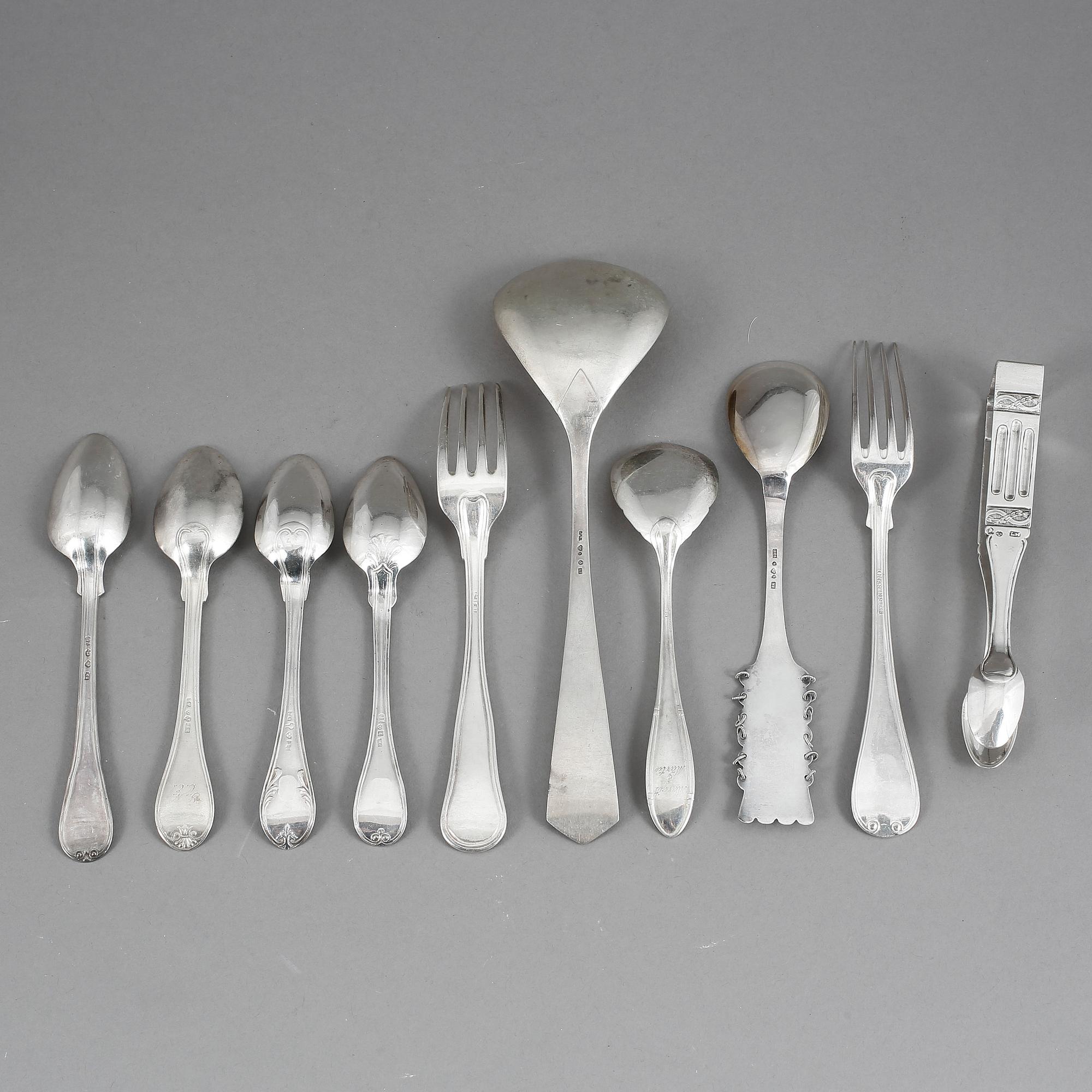 PARTI BESTICK, silver samt nysilver, 1700-1900-tal. Silvervikt ca 327 gram.