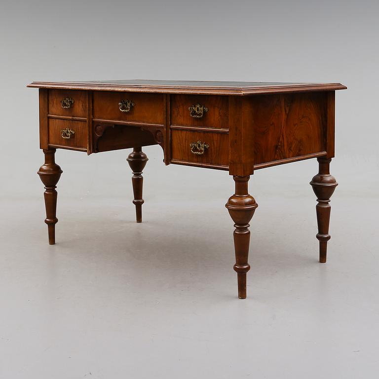 SKRIVBORD, 1800-talets andra hälft.