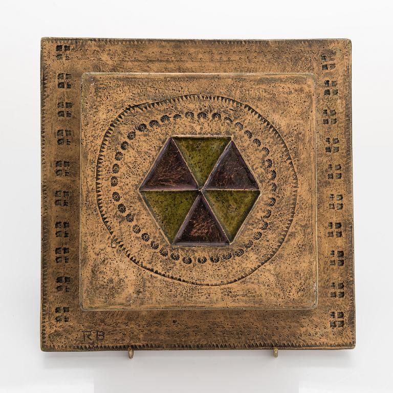 Rut Bryk, relief, stengods, signerad RB.