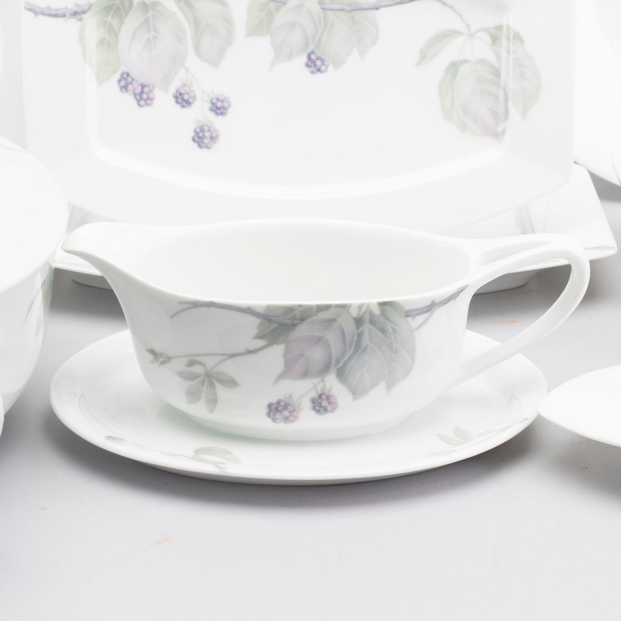 MATSERVIS, porslin, 59 delar, porslin, "Maria Björnbär", Rosenthal.