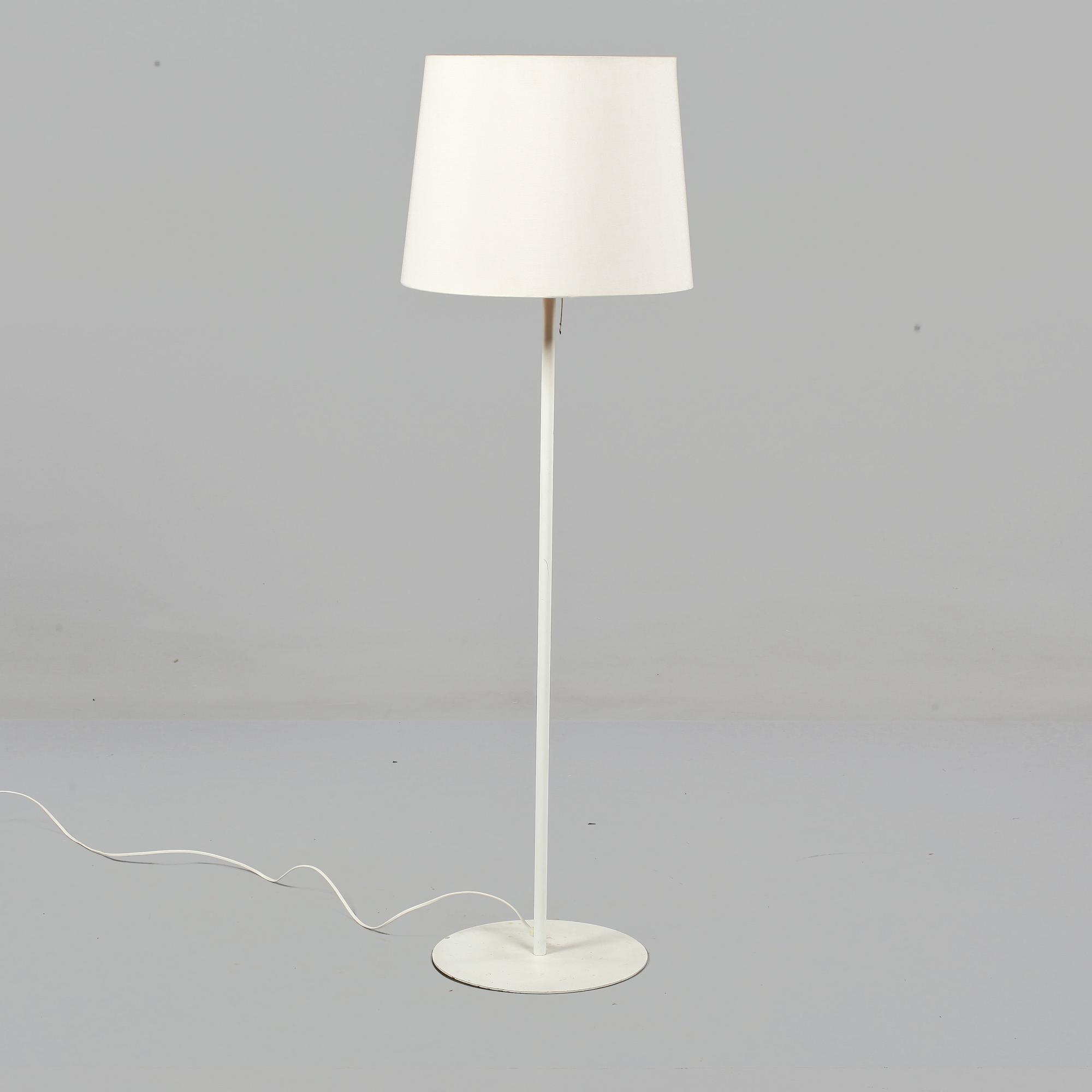 GOLVLAMPA, Luxus, 1900-talets andra hälft.