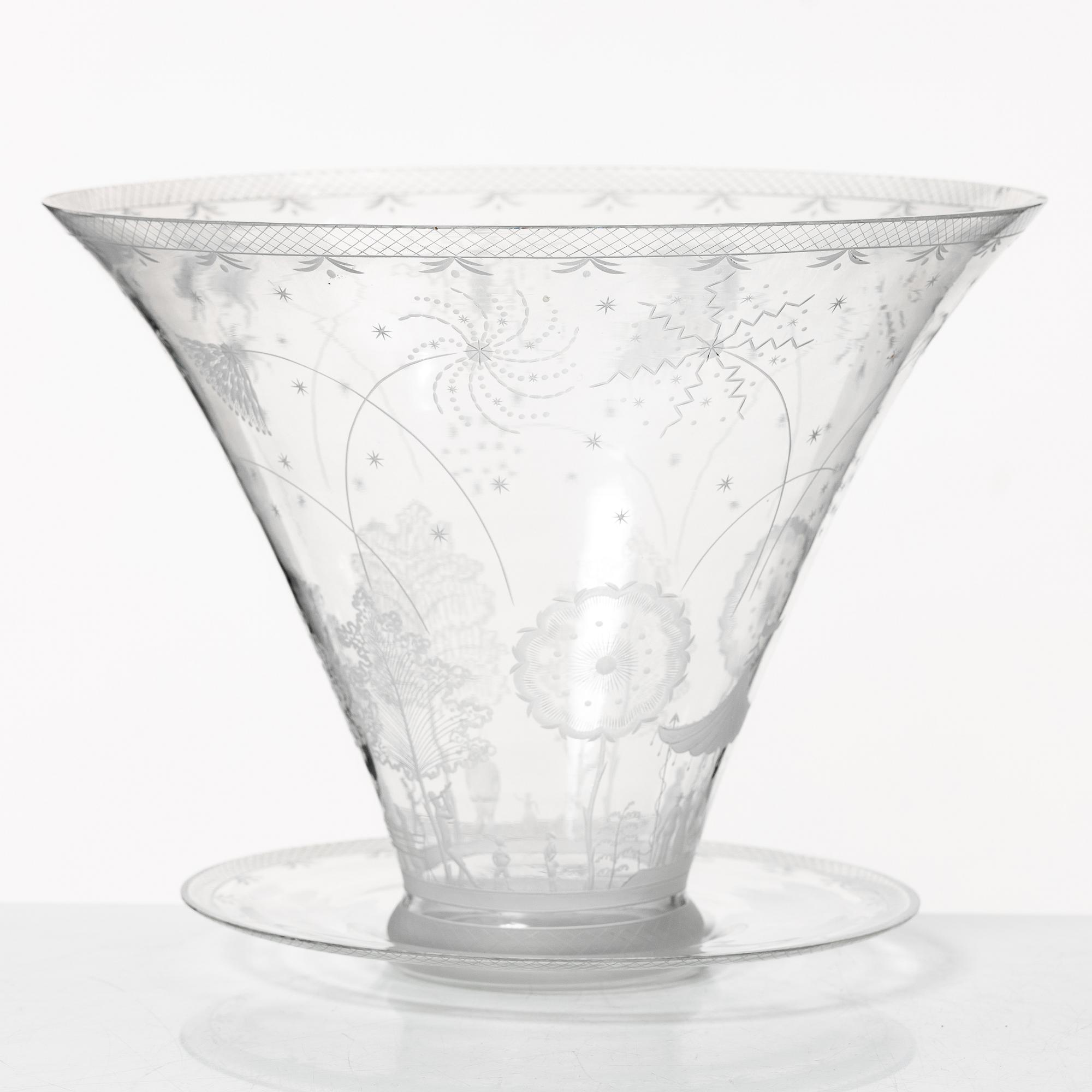 Edward Hald, skål med fat, "Fyrverkeriskålen", Orrefors, 1925.