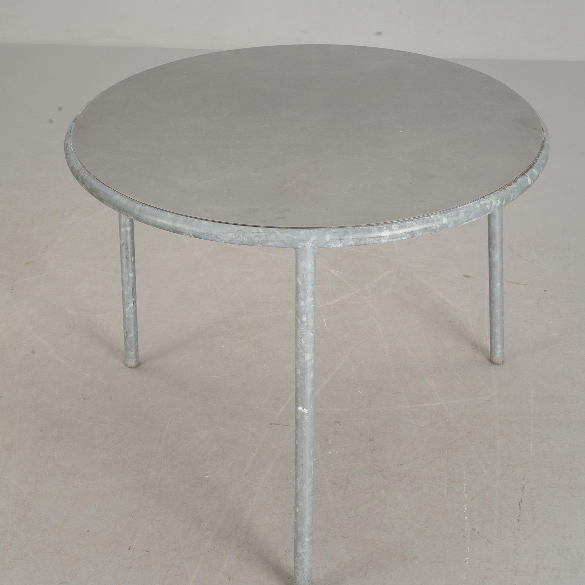 TRÄDGÅRDSMÖBEL, 7 delar. Pelikan Design för Fritz Hansen 1985.