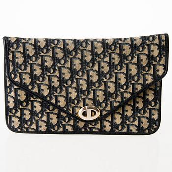 CHRISTIAN DIOR, KAKSI VINTAGE LAUKKUA JA VYÖ.