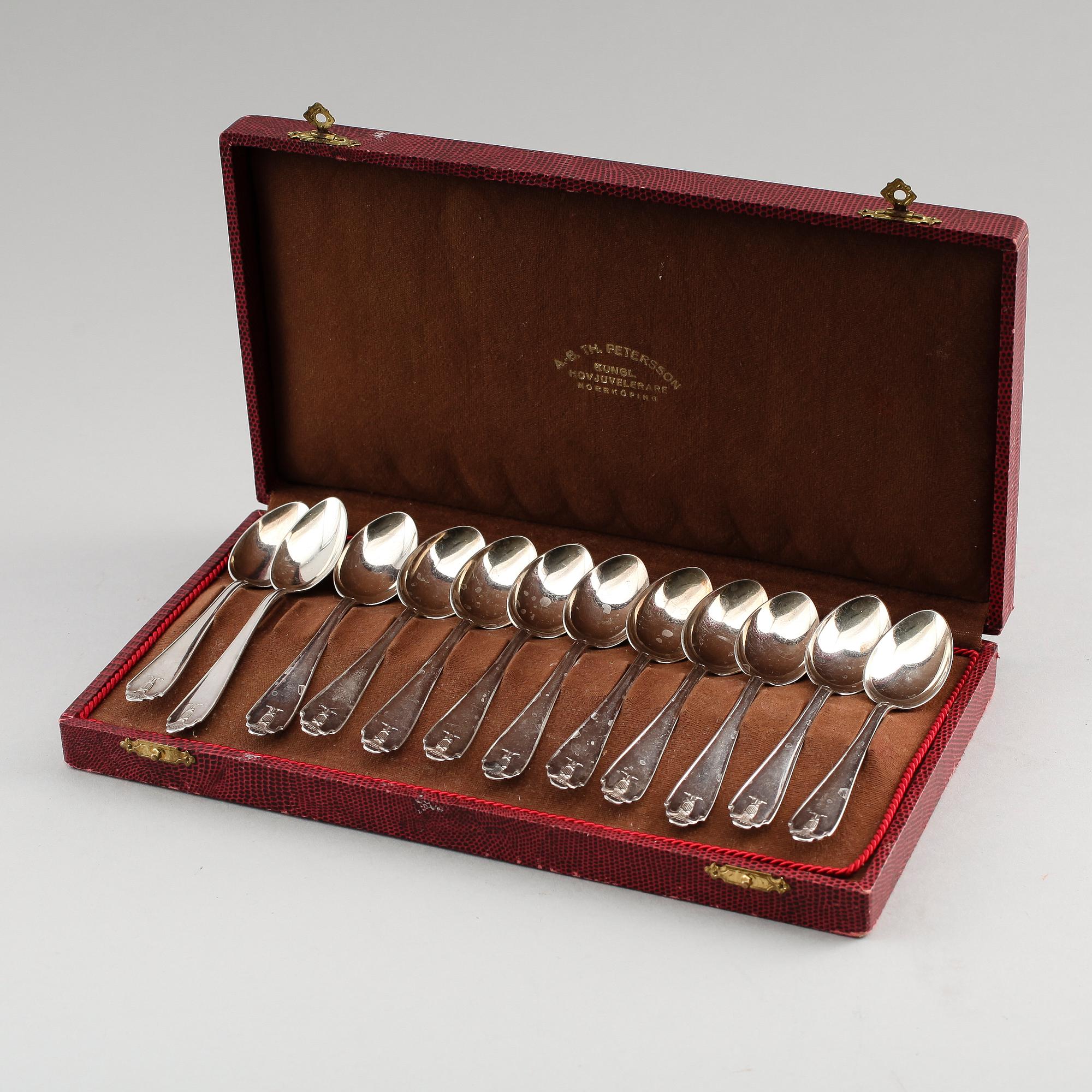 KAFFESKEDAR, 12 st, silver, modell Vasa, GAB, 1935-1936. Vikt ca 157 g.