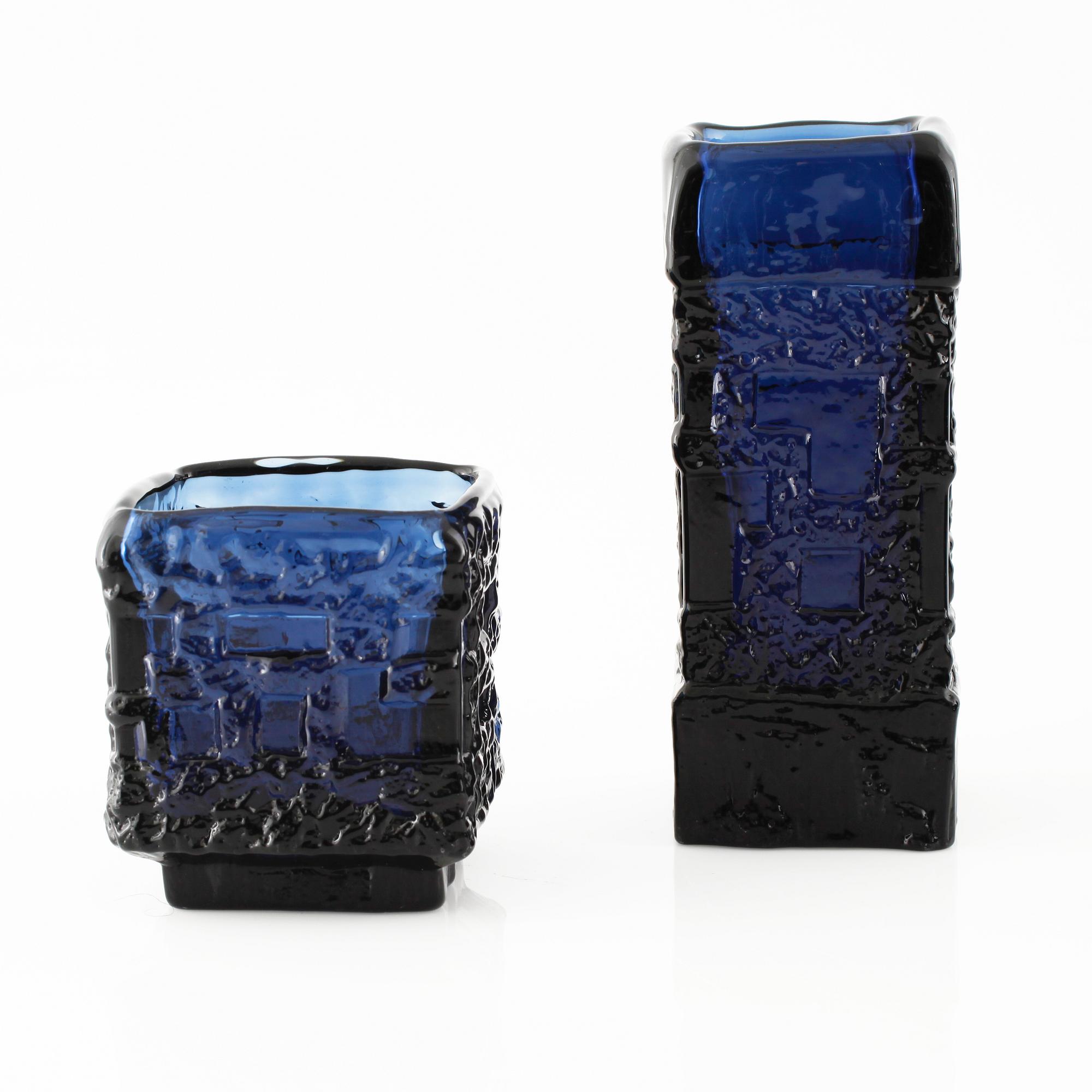 GÖTE AUGUSTSSON, parti glas, 33 st, "Cobolt", Ruda glasbruk, omkring 1900-talets mitt.