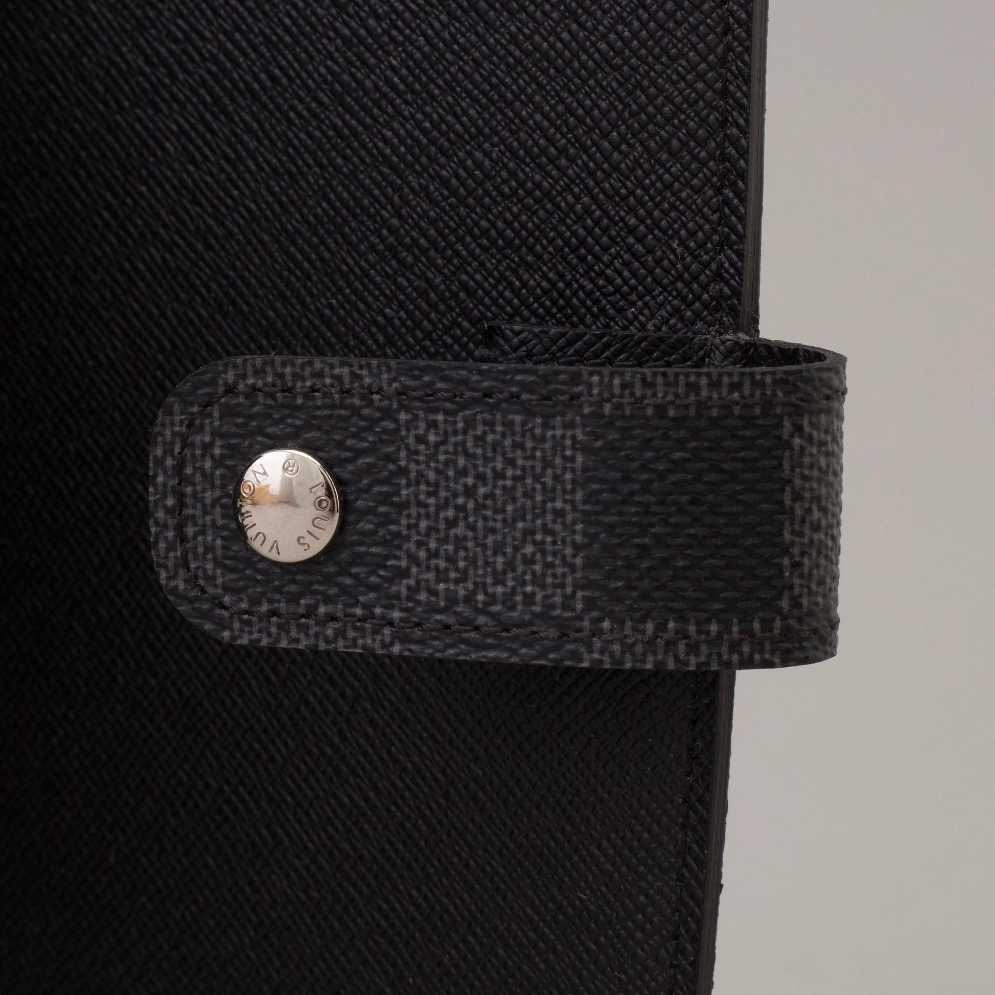 AGENDA,"Medium Ring Agenda Cover", Louis Vuitton.