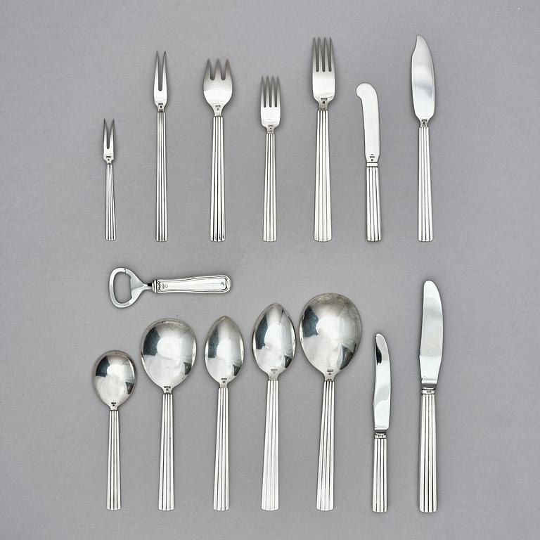Georg Jensen, bestickservis, sterling silver, modell "Bernadotte", 112+1 delar, design Sigvard Bernadotte, Köpenhamn 1933-1944.