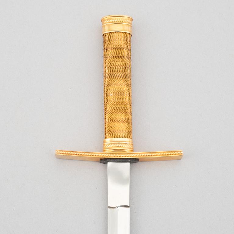A Swedish Air force officer's dagger, with scabbard.