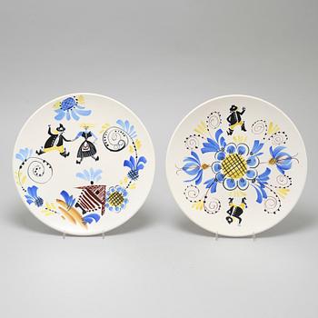 STEN RUNE STERNER, 2 plates with decor samples, Arnold Wiigs Fabrikker, signed and dated -59.