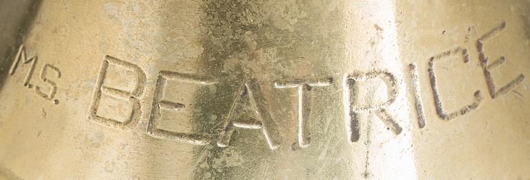 SKEPPSKLOCKA, märkt MS Beatrice.