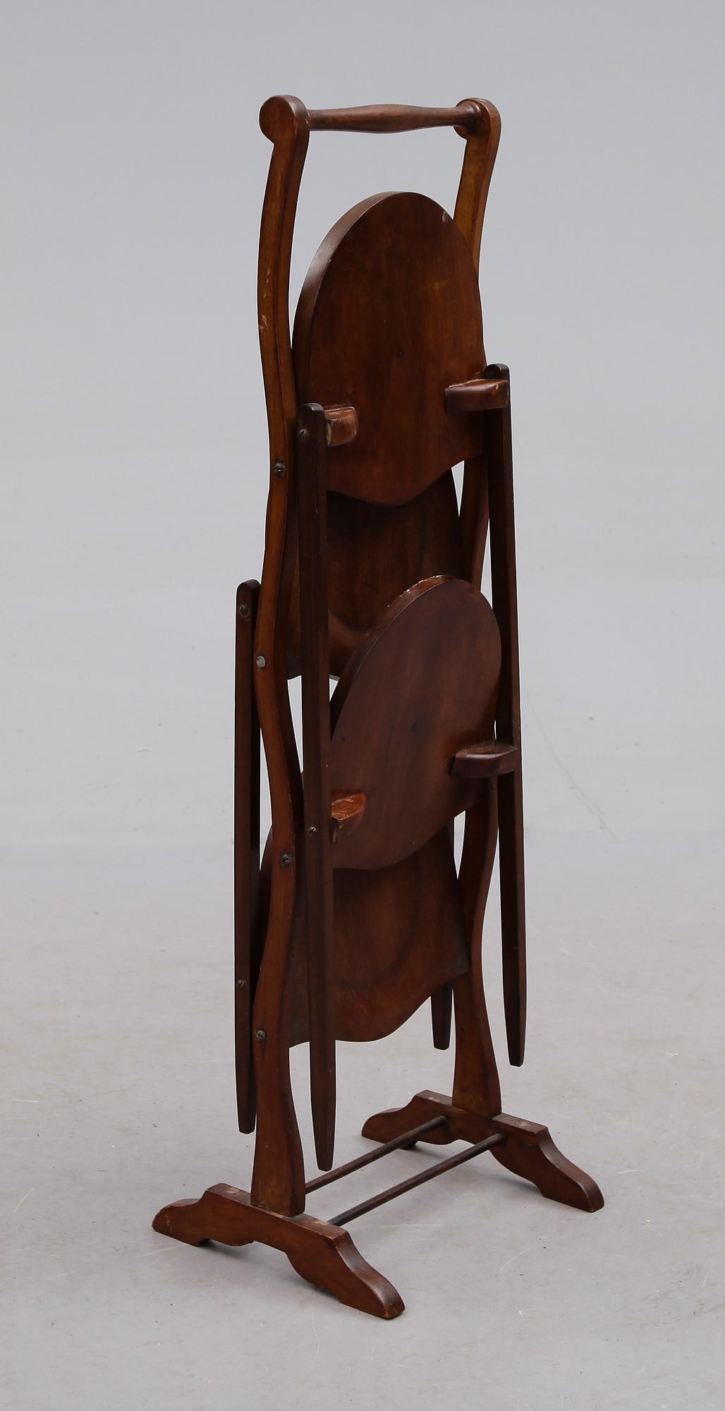 CAKESTAND, England, omkring år 1900.