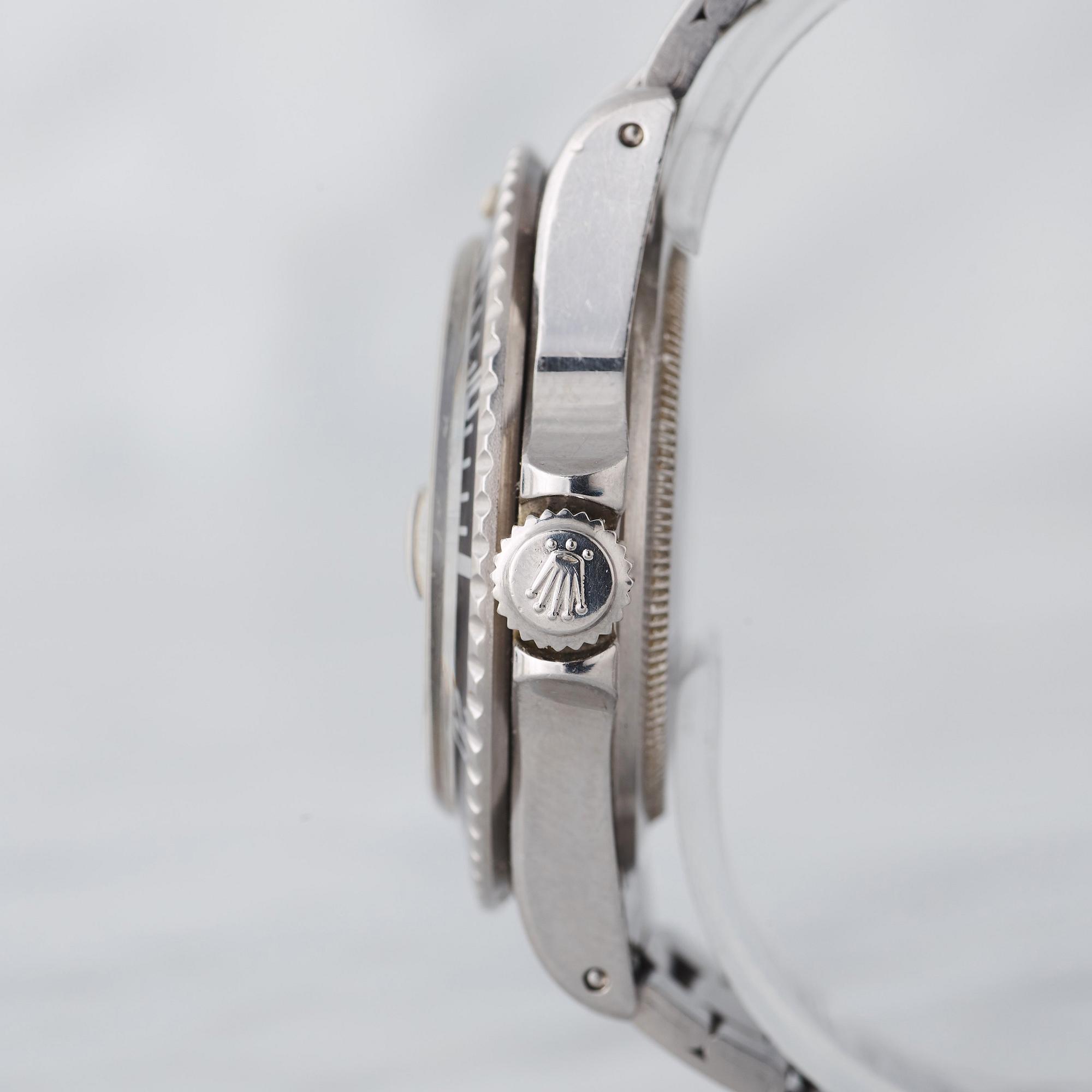 ROLEX, Oyster Perpetual Date, Submariner (660ft=200m, SWISS-T, Mark IV), Chronometer, "Red text".