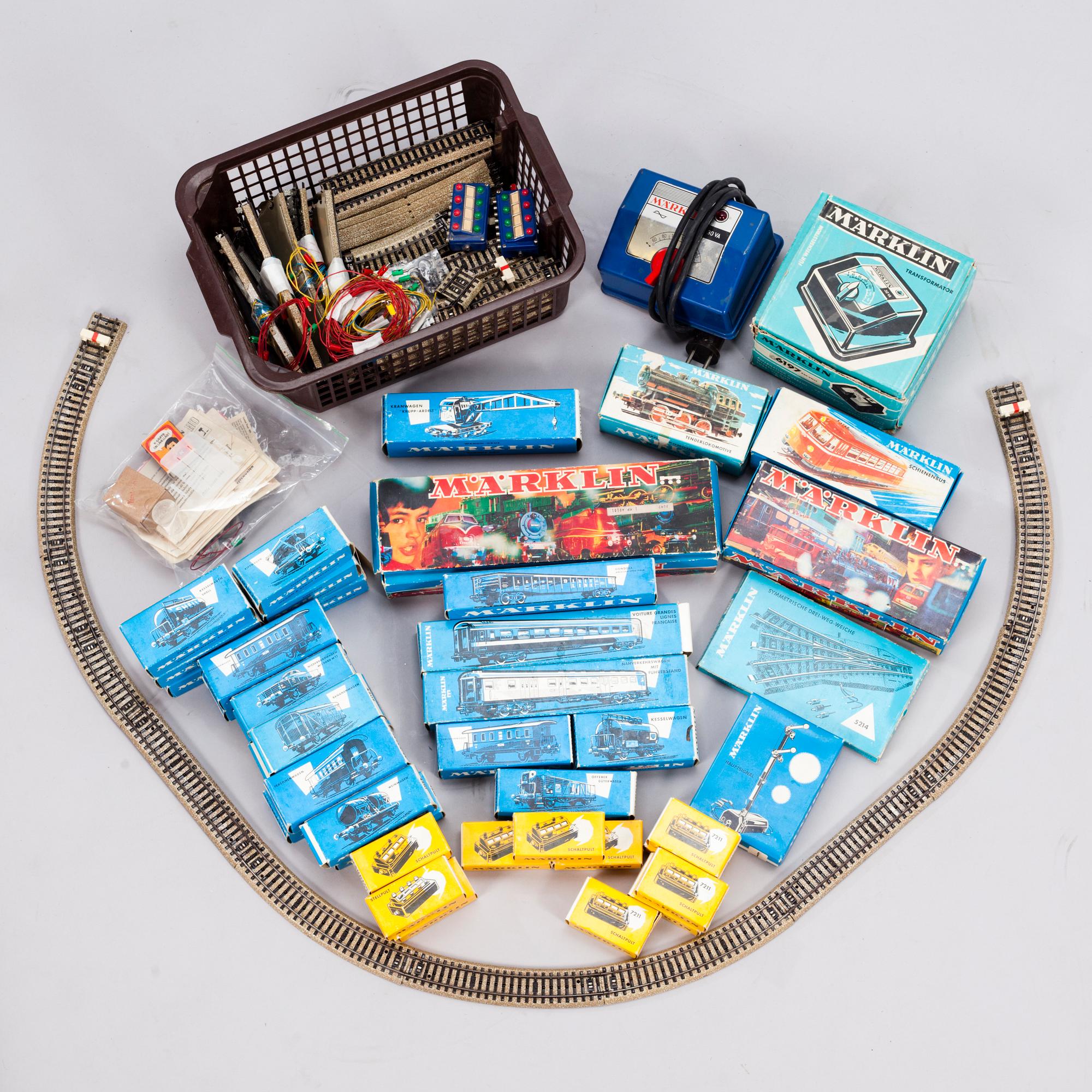 A 44+ piece train set collection, Märklin, Germany, second half of the 20th century.