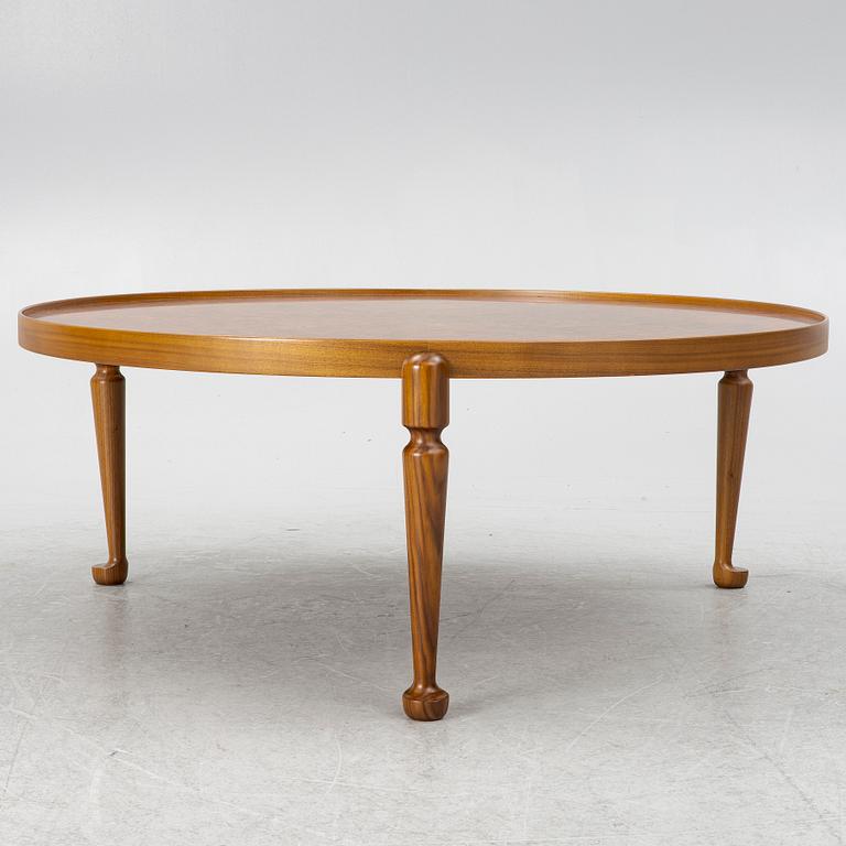 Josef Frank, soffbord, modell 2139, Firma Svenskt Tenn, efter 1985.