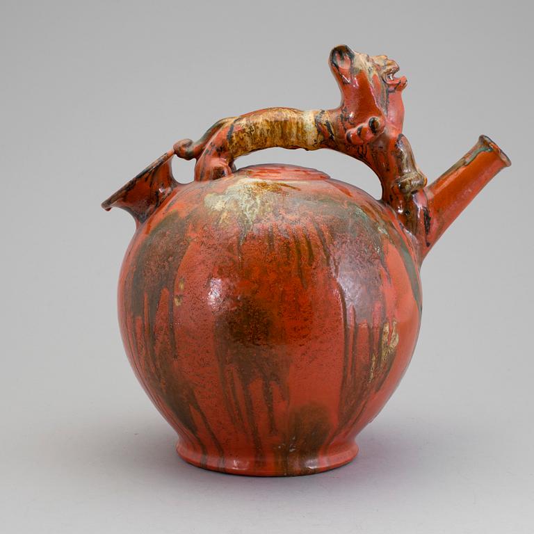 ALLAN EBELING, urna. Lergods. Upsala Ekeby, 1930. Signerad.