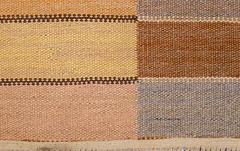 Märta Måås-Fjetterström, matta, "Nöthåret", rölakan, ca 197,5 x 118-119 cm, signerad MMF.
