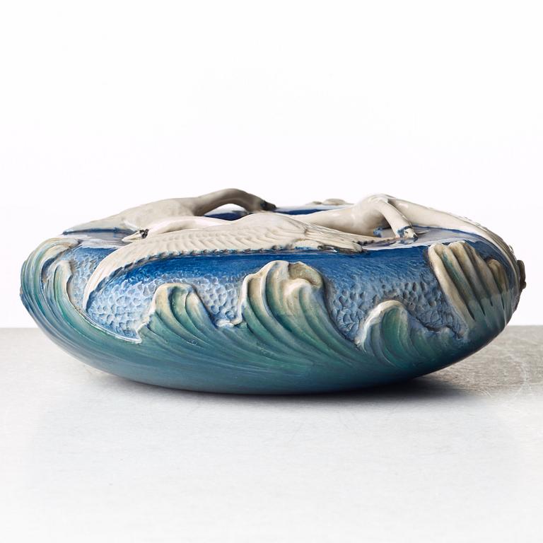 Thure Öberg, an Art Nouveau glazed ceramic bowl, Arabia 1918.