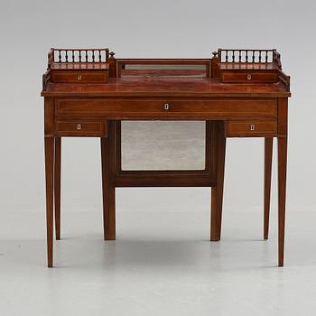 TOILETTEBORD/SMINKBORD, empire, 1800-talets andra kvartal.