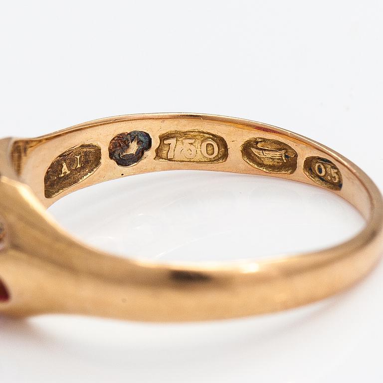 An 18K gold ring with a synthetic ruby. Karl Alfred Lind, Helsinki 1919.