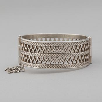 ARMBAND, silver, Kalevala Koru, Finland, 1993.