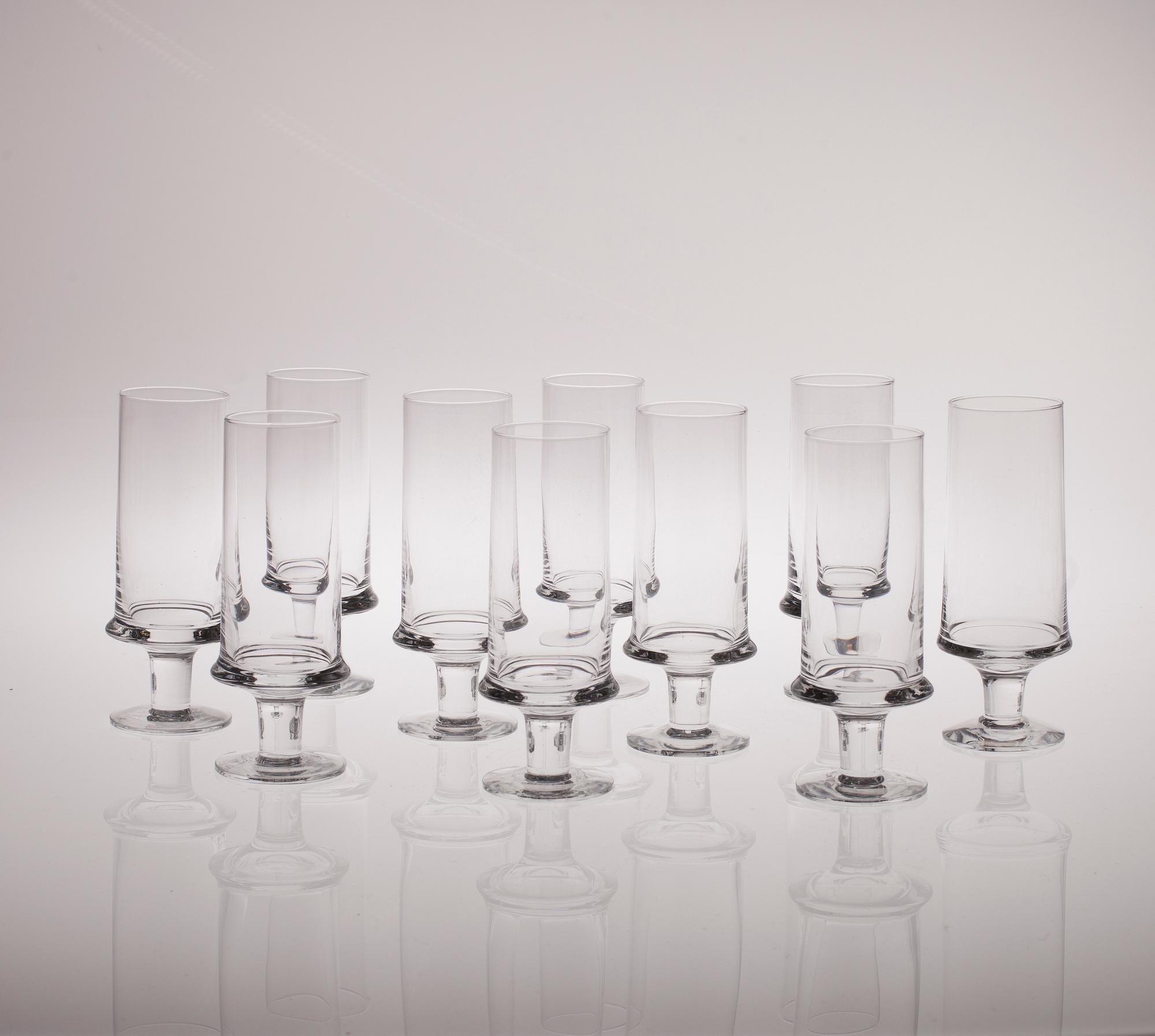 GLASSERVIS, 50 delar, "Marski" Tapio Wirkkala, Iittala 1900-talets slut.