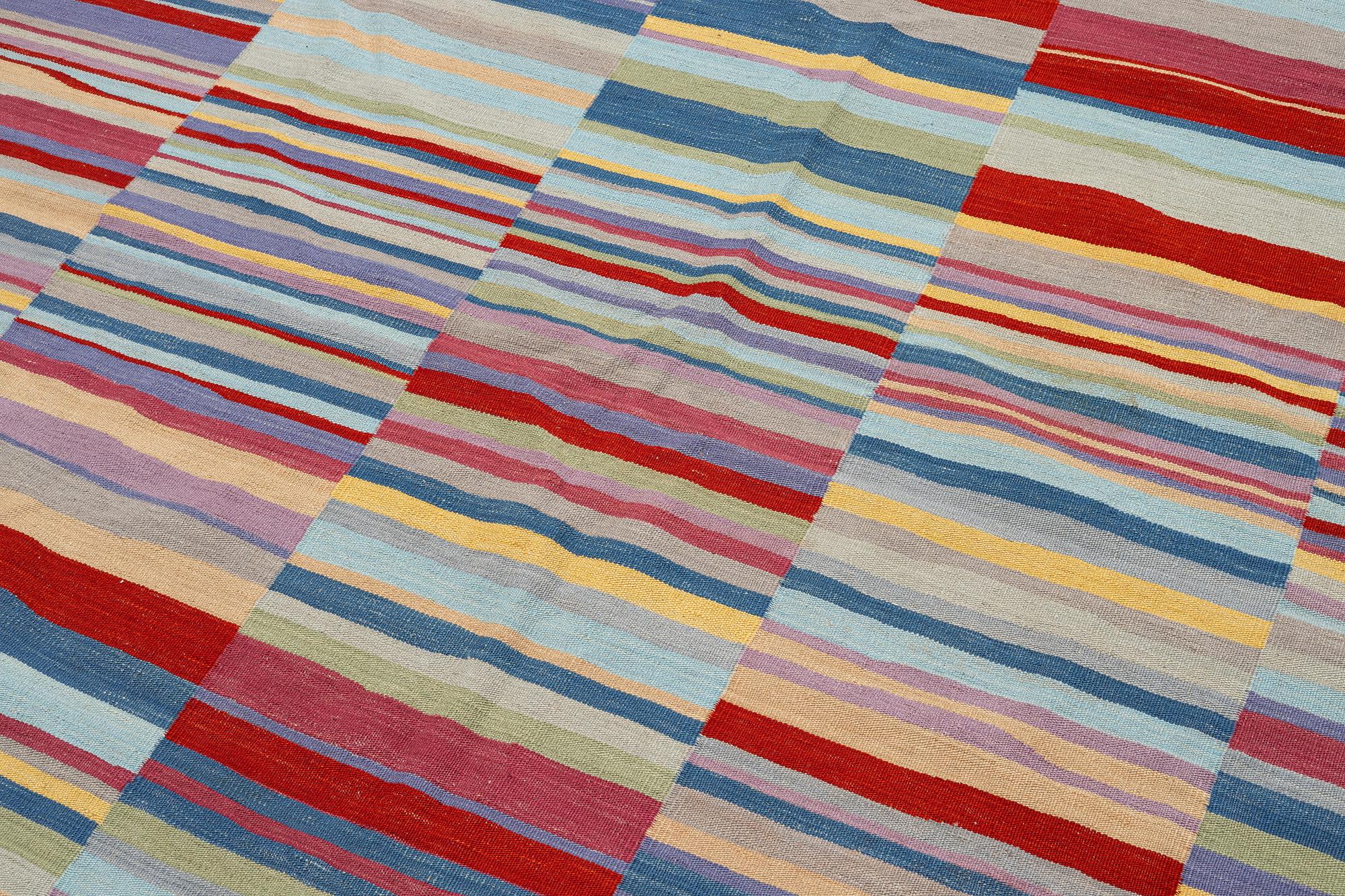 Kelim, modern design, 289 x 245 cm.