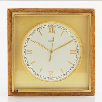 Omega, De Luxe, Chronometre, "Jumping Second", table clock, 144 x 144 x 44 mm.