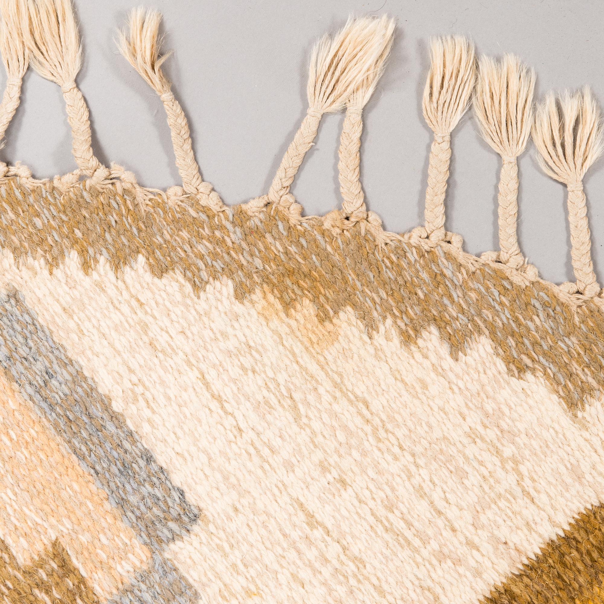 Ingegerd Silow, a flat weave carpet 'Torvalla. Circa 200 cm.