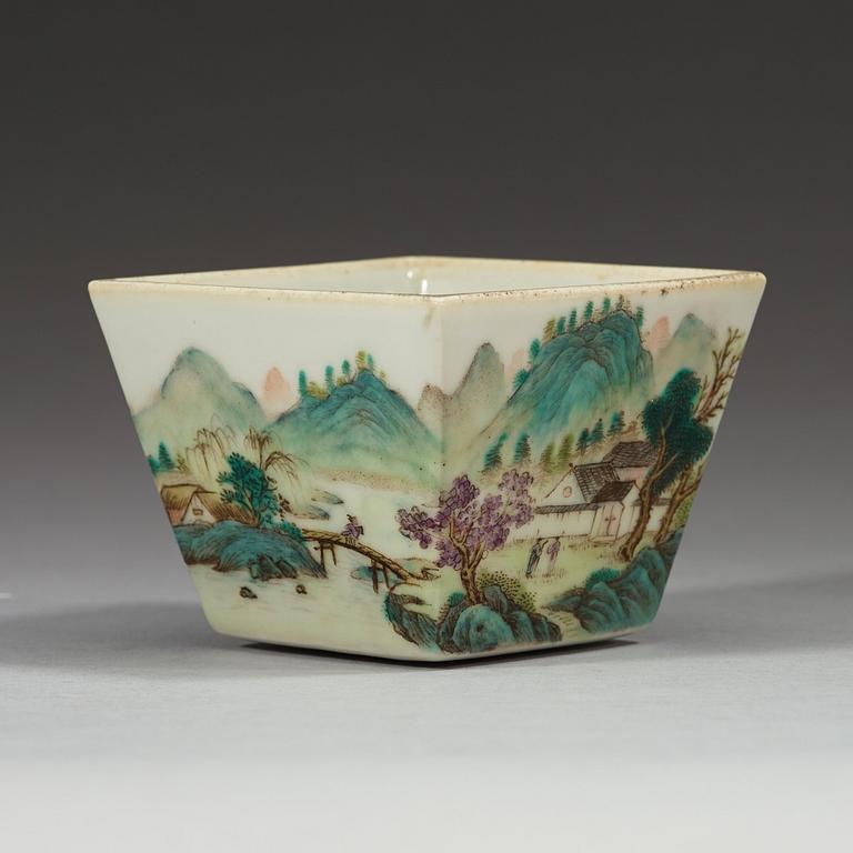 A rectangular bowl, China, Republic, 20th Century, with  hall-mark.