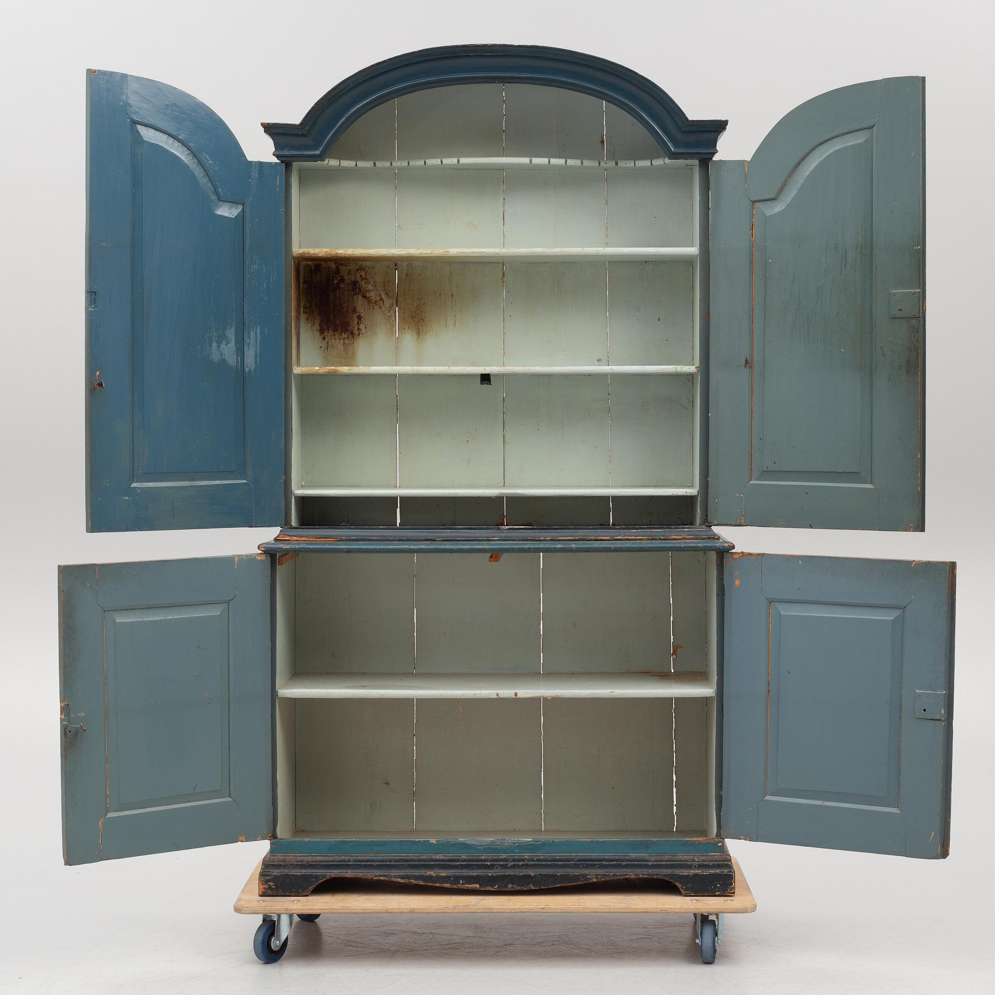 Skåp, allmoge, daterat 1807.