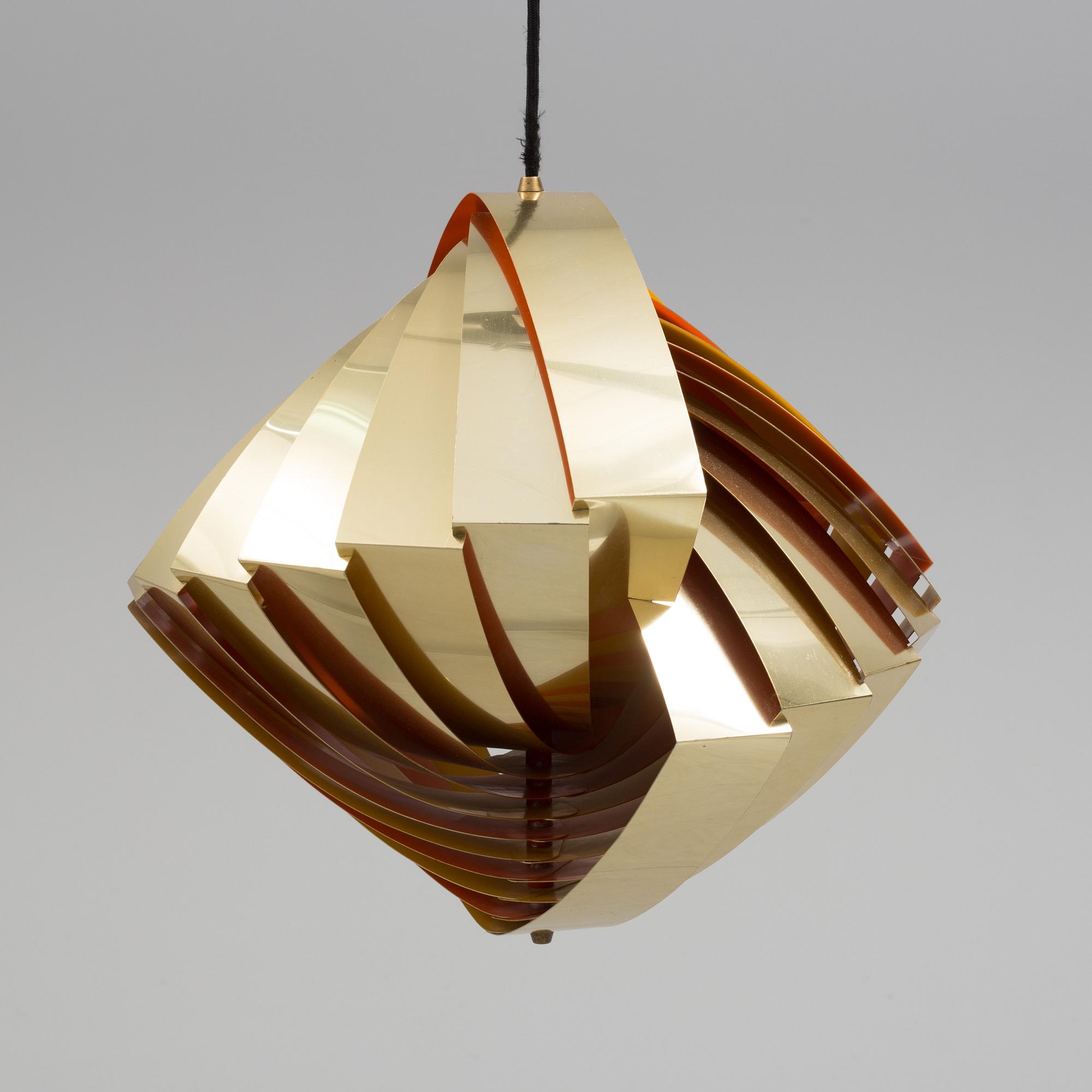 LOUIS WEISDORF, takarmatur, "Konkylie", sk. Tivolilampa, formgiven för Lyfa, 1968.