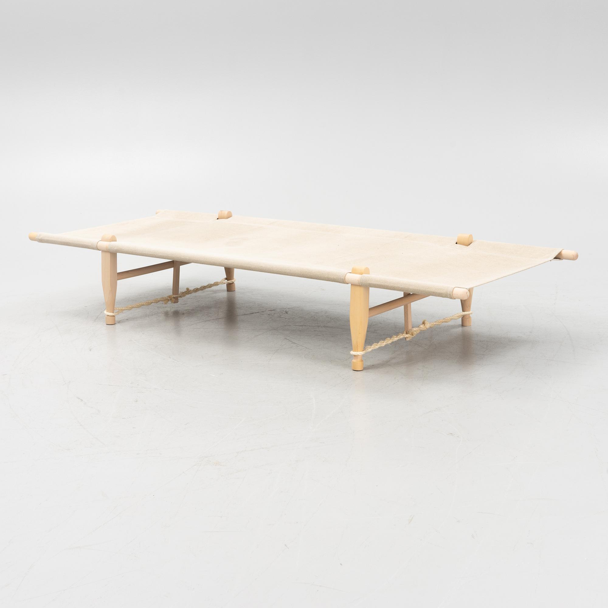 Ole Gjerløv-Knudsen, an "OGK" daybed, Skovshoved Møbelfabrik, Denmark, second half of 20th century.