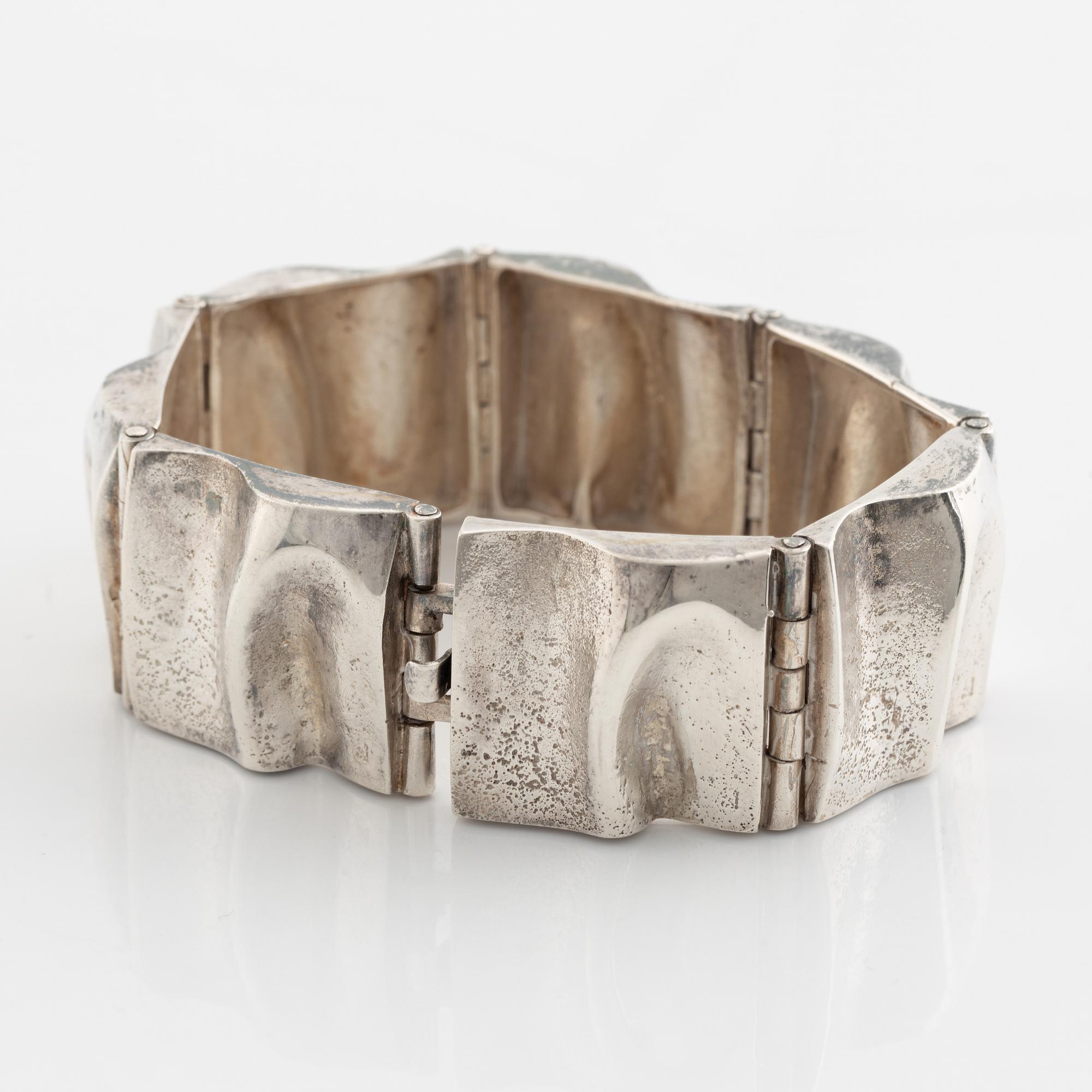 Matti Hyvärinen, armband, sterlingsilver, Sirokoru 1976.